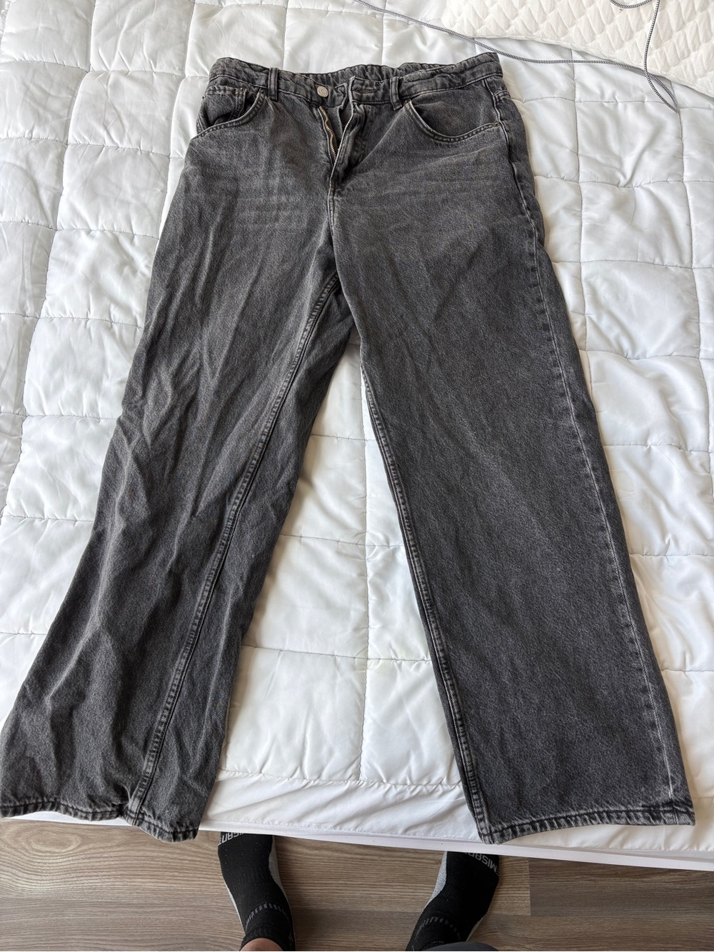 Zara Charcoal Gray Baggy Denim Jeans (broken zipper)